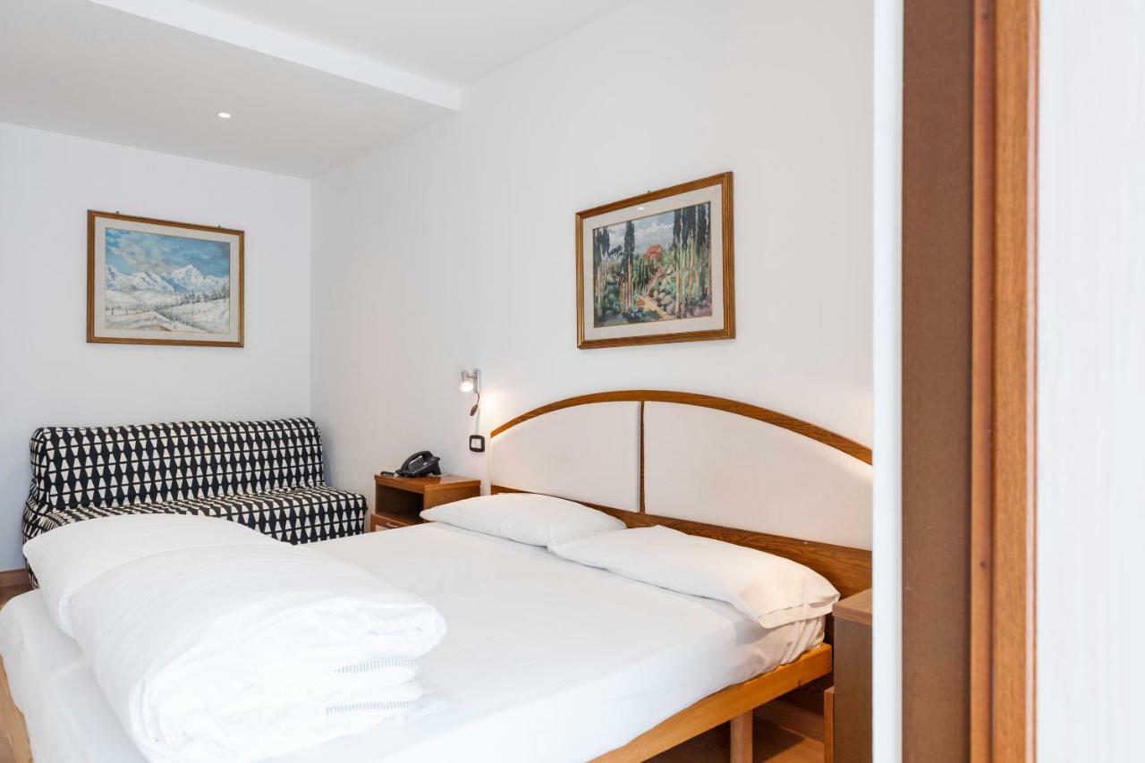 Hotel Sole Holiday อาร์โก ภายนอก รูปภาพ
